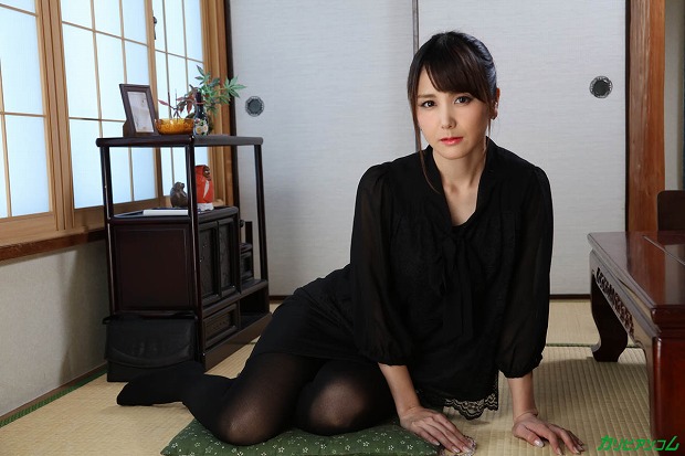 喪服未亡人の濡れた欲望 ～本当はずっと抱かれたかった～ 奥村沙織